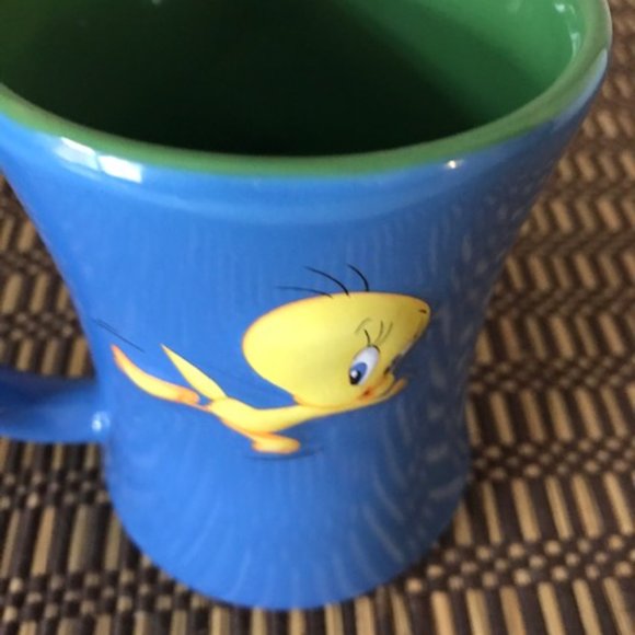 Warner Bros. Tweety Bird Mug - Picture 3 of 3